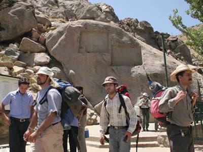 Reservation of tour leader and interpreter