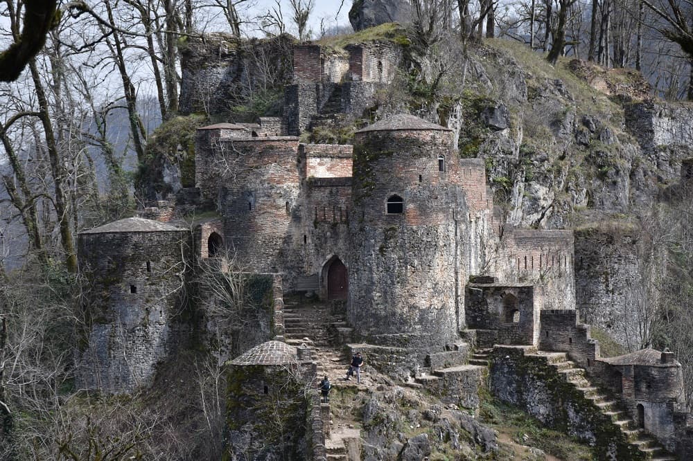 Rood Khan Castle