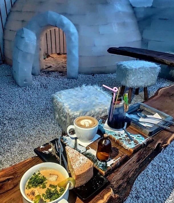 Restaurant image